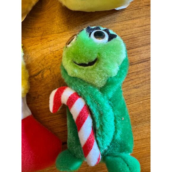6 Del Monte Christmas Yumkins Plush 4" Ornaments Vintage 1991 Fruits Vegetables - Picture 2 of 8